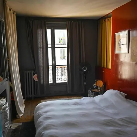 Spacious Apt Located In The Heart Of Paris!